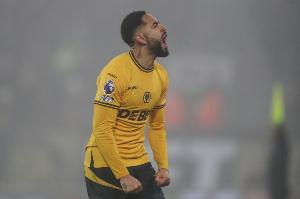 内维尔：曼联迫切的需要库尼亚，他能够完成突破、推进和进球